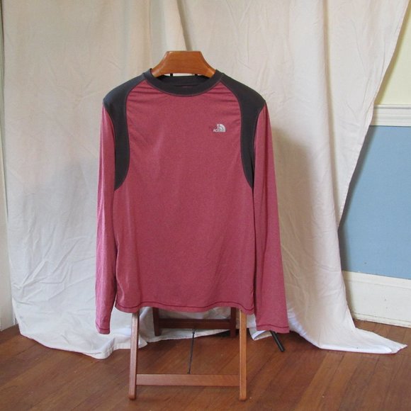 The North Face Mens Red Performance Long Sleeve Tee Shirt Size Small EUC - Picture 7 of 7